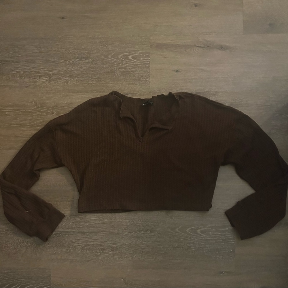 Brown cropped loose knit T
